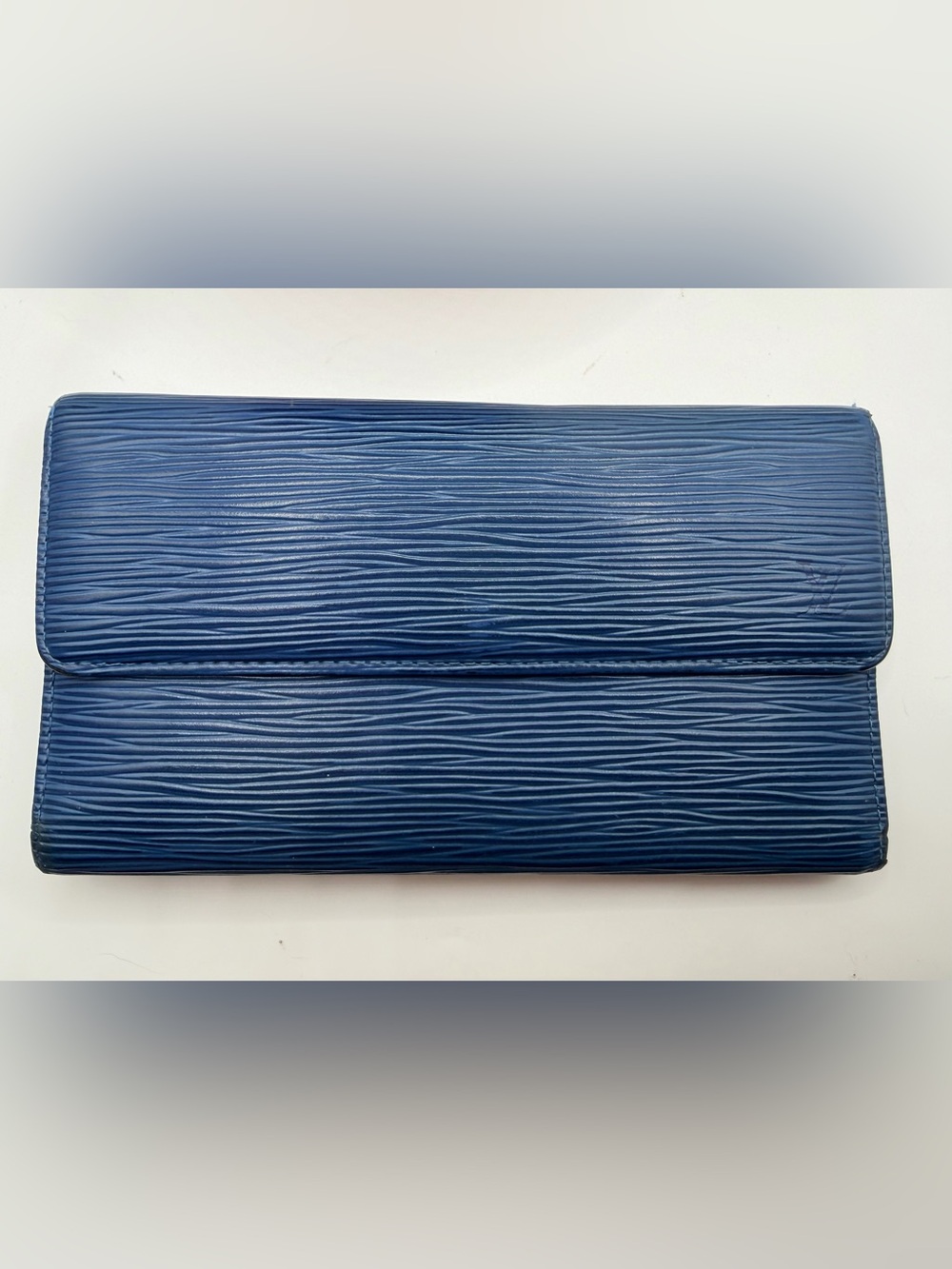 AUTHENTIC Louis Vuitton Blue Epi Long Wallet